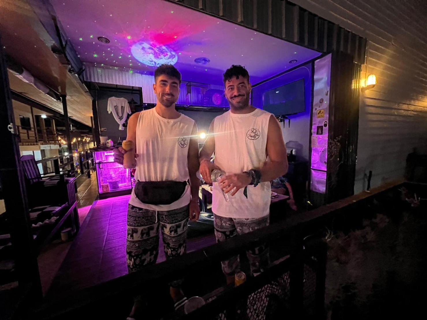 האד רין U Hostel Koh Phangan מראה חיצוני תמונה