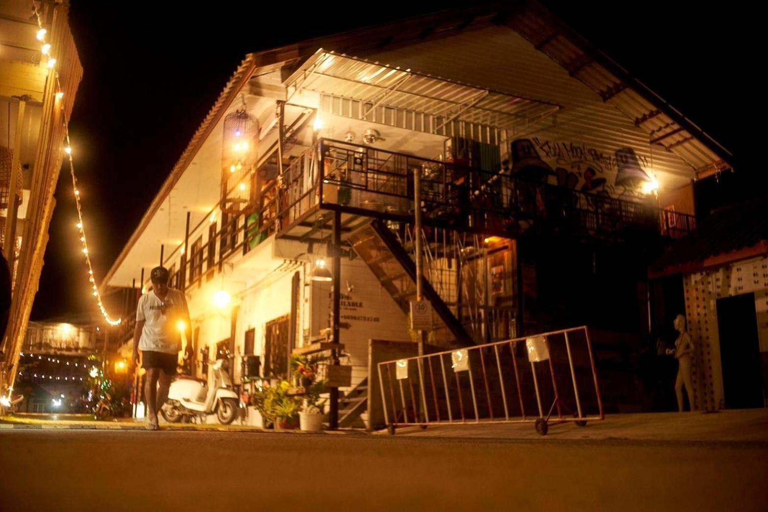 האד רין U Hostel Koh Phangan מראה חיצוני תמונה